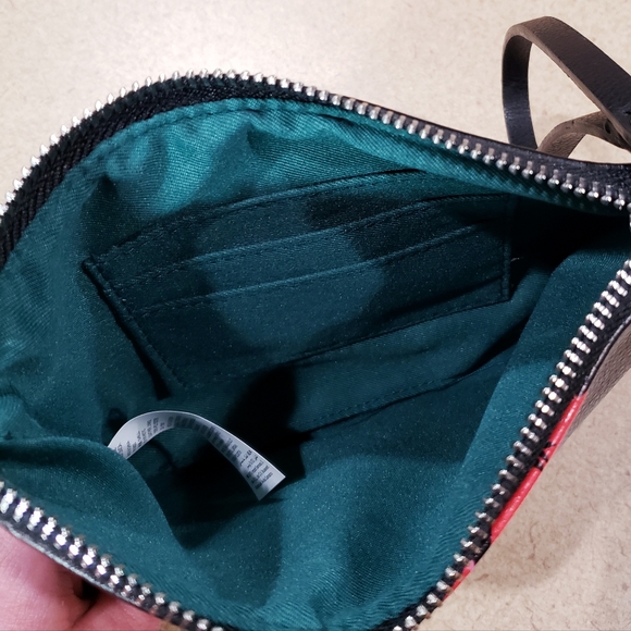 NWOT Old Navy Tropical Print Floral Wristlet - Picture 4 of 5